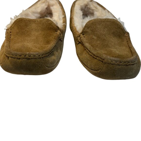 UGG Ascot Slippers - Picture 3 of 11